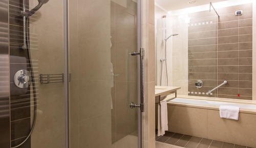 Junior Suite, 1 King Bed (Free Spa Access)