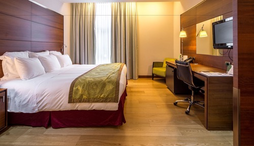 Classic Room, 1 King Bed