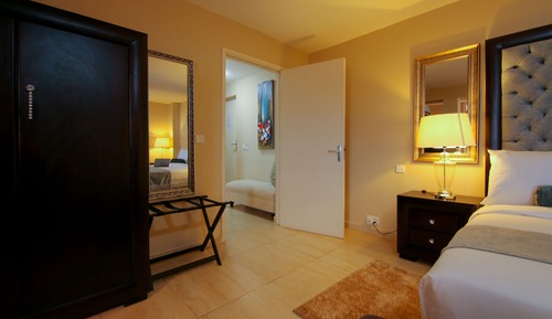 Suite, 1 King Bed, Non Smoking, Bathtub