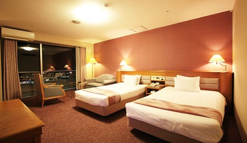 Standard Twin Room, Smoking
