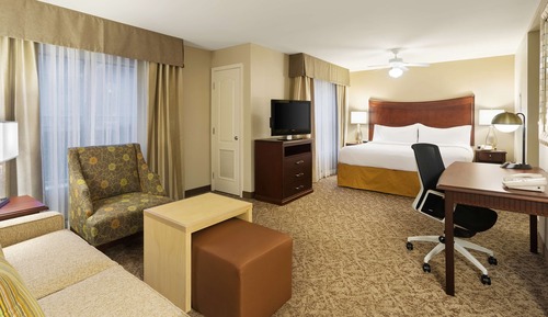 Studio, 1 King Bed, Accessible (3x3 Shower)
