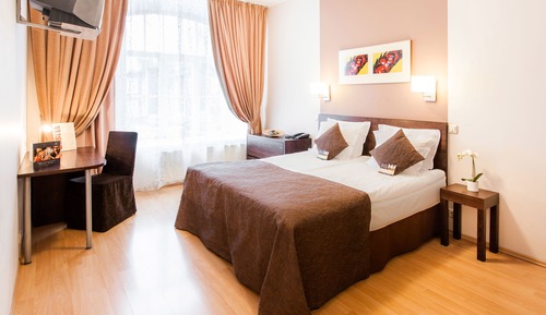 Double or Twin Room, Garden View