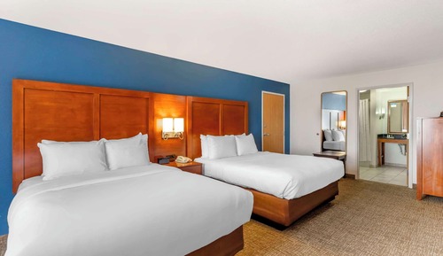 Suite, 2 Queen Beds with Sofabed, Non Smoking