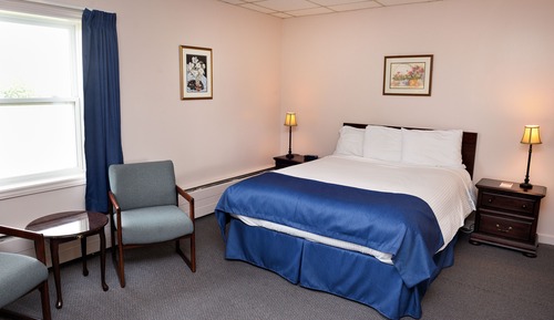 Standard Room, 1 Queen Bed