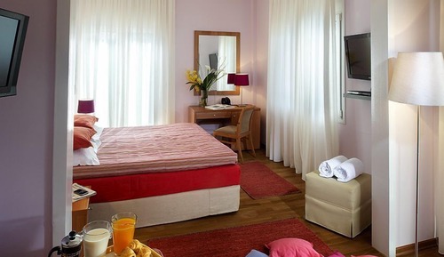 Executive Quadruple Room (Cocomat)