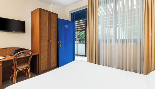 Economy Double Room, Ground Floor (American style)
