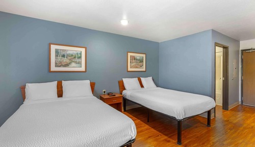 Standard Studio, 2 Queen Beds, Non Smoking, Refrigerator & Microwave