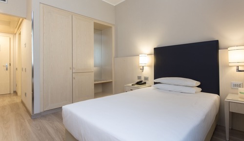 Double Room Single Use