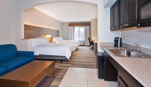 Suite, 2 Queen Beds, Mobility Accessible (Mobil Access Tub)