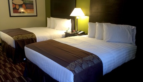 Room, 2 Queen Beds, Accessible Benched Tub, Non Smoking