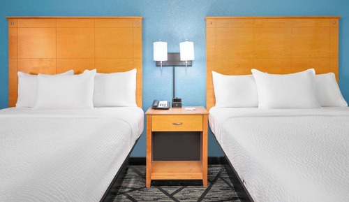 Room, 2 Queen Beds, Accessible, Non Smoking (Hearing, Mobility Bathtub w/Grab Bars)