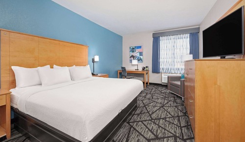 Room, 1 King Bed, Non Smoking