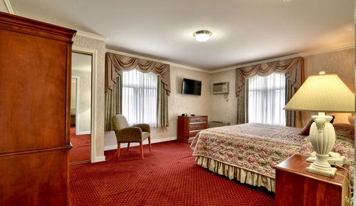 Val Kill Executive Room