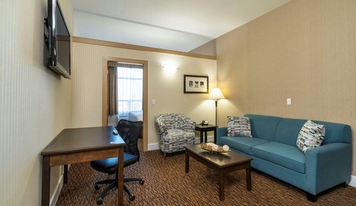 Suite, 1 Queen Bed, Non Smoking