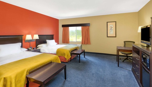 Deluxe Room, 2 Queen Beds, Non Smoking