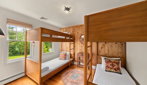 Suite, 3 Bedrooms, Private Bathroom