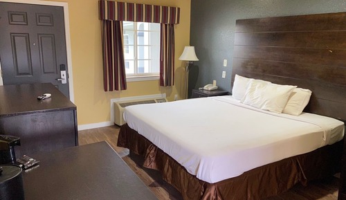 Room, 1 King Bed, Accessible