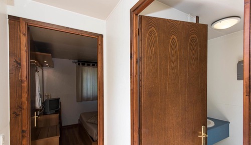Bungalow (4 Adults)