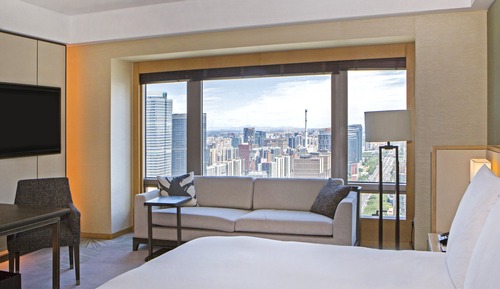 1 King Bed with Chang'an Avenue View