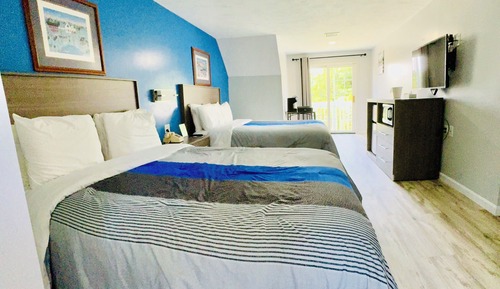 Deluxe Room, 2 Queen Beds, Non Smoking