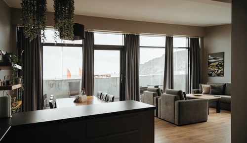 Luxury Apartment, Multiple Beds