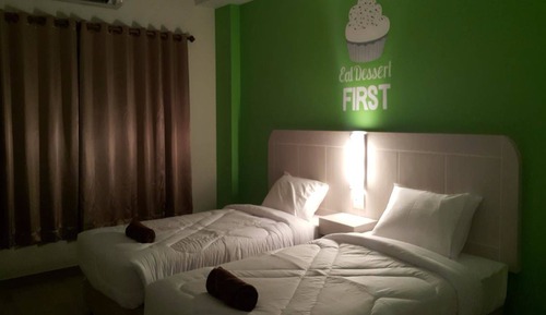 Deluxe Twin Room
