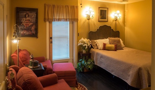 Room (Speakeasy)