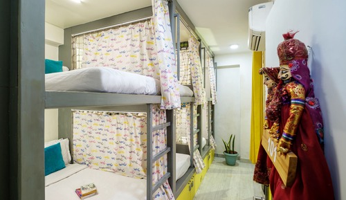 Superior 6 Beds Mixed Dorm AC