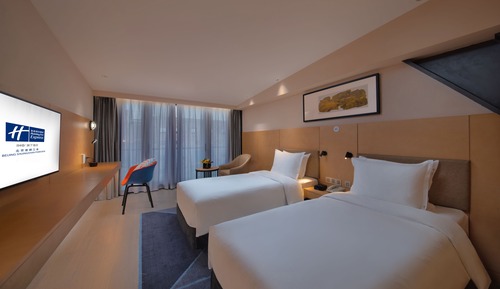 2 Single Beds Senior