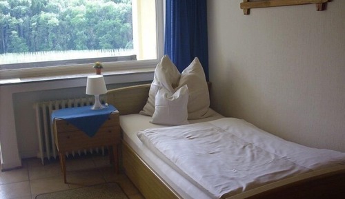Classic Single Room, Non Smoking, Mountain View