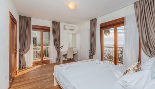 Family Apartment, Sea View