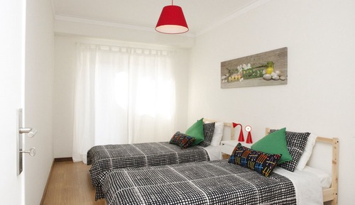 Apartment, 3 Bedrooms, 2 Bathrooms, Beachside
