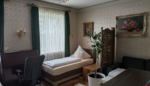 Classic Triple Room