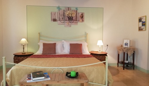 Business Double Room, Patio, Garden View (Rachele)