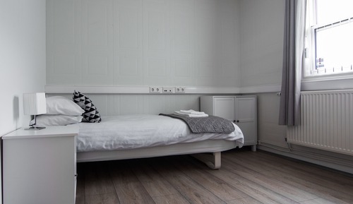 Single Room, Shared Bathroom