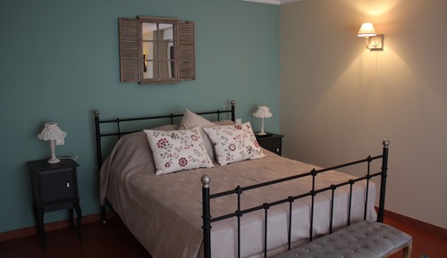 Traditional Room, 1 Queen Bed, Non Smoking, Courtyard View (Chambre Cottage)