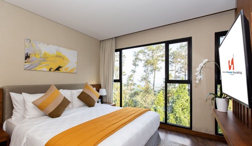 Dago Suite with Balcony