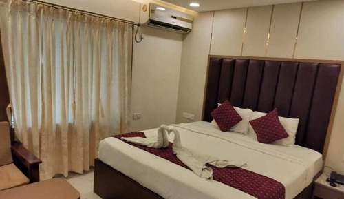 Deluxe Double Room, 1 King Bed, Non Smoking, City View