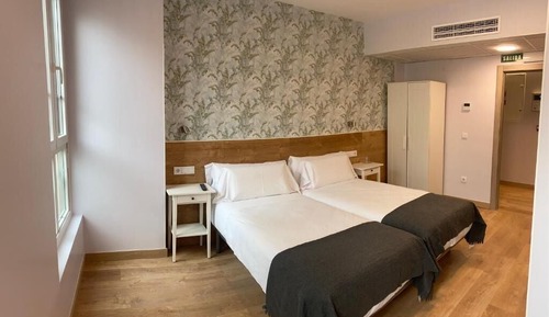Twin Room, Ensuite
