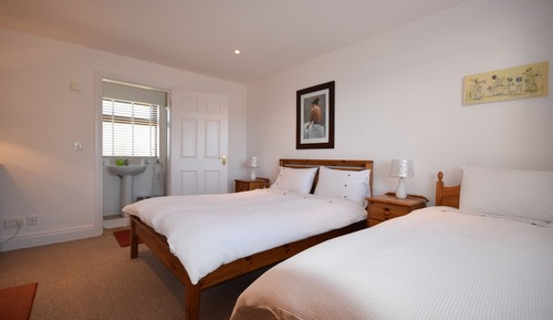 Inishclare Family Cottage (sleeps 7)