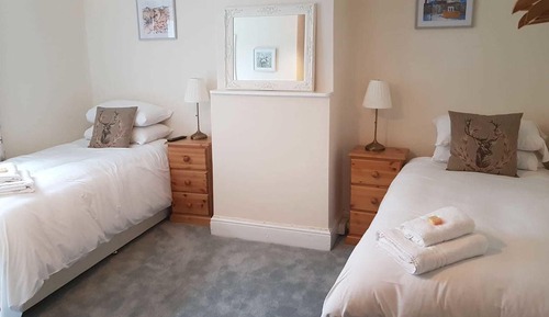 Standard Twin Room (Room 3)