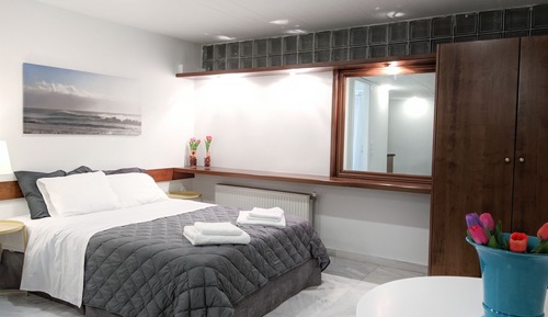 Economy Apartment (I2)