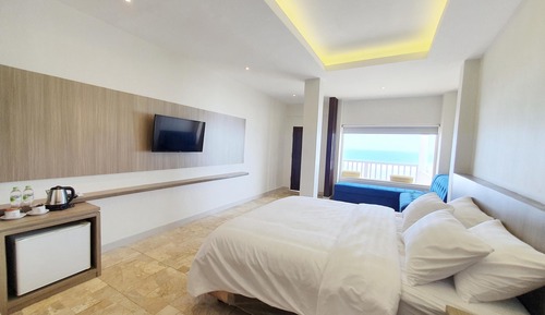 Panoramic Studio Suite, Ocean View