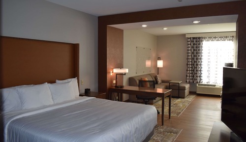 Deluxe Room, 1 King Bed, Non Smoking