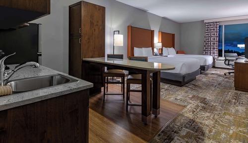 Deluxe Room, 2 Queen Beds, Non Smoking