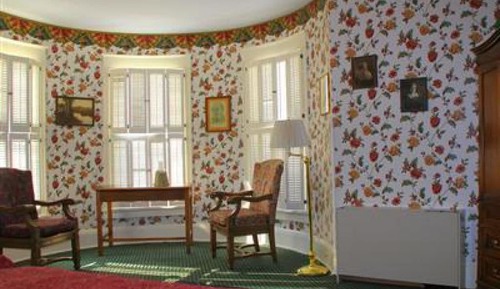 Premium Double Room, Ensuite, Lake View (VICTORIAN FRONT VIEW)
