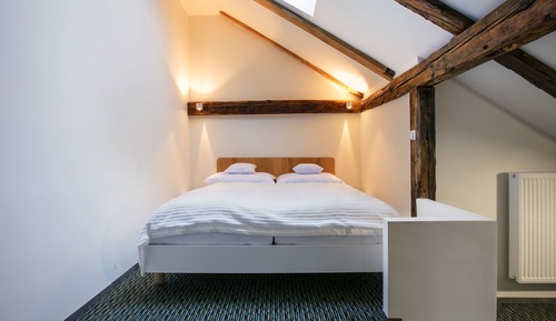 Design Apartment, Multiple Beds (5B)