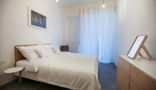 Design Apartment, 1 King Bed, Patio (3B)