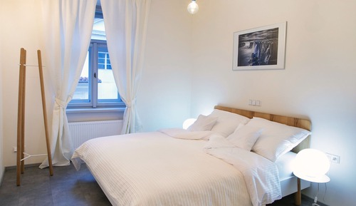 Design Apartment, Multiple Beds, Kitchen (4A)