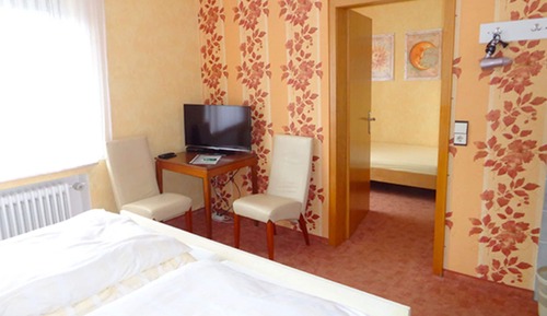 Basic Triple Room, Private Bathroom